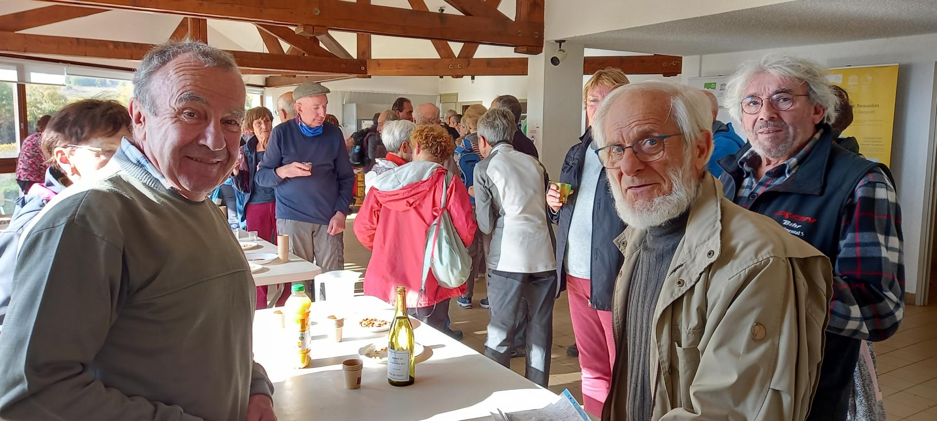 Apero convivial avec les adherents